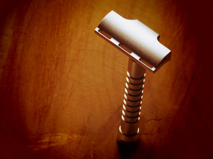 Single edged safety razors