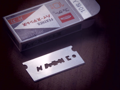 Single edge razor blades
