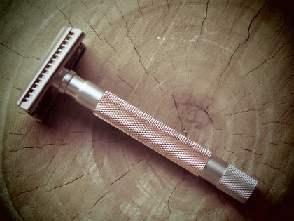 Slant safety razors