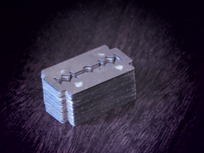 Double edged blades (DE blades)