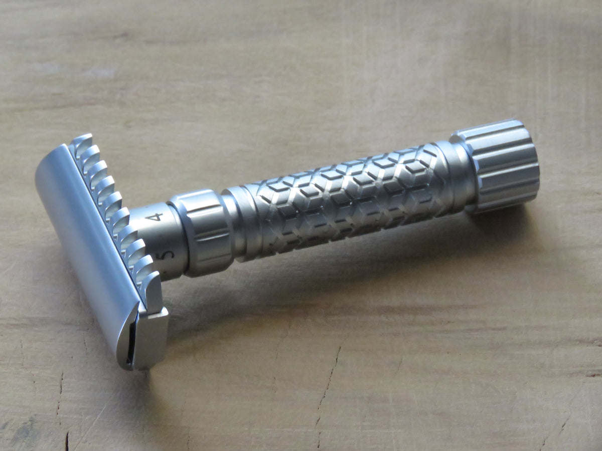 Pearl Flexi adjustable open comb razor – Bundubeard