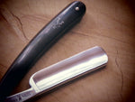 Vintage JA Henckels and Co straight razor (VR66)