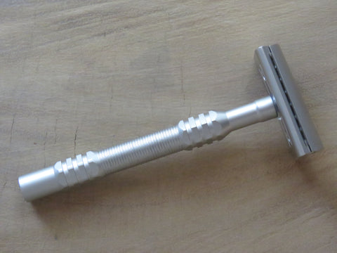 Pearl L-65 semi slant safety razor with stainless steel handle – Bundubeard