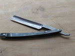 J Wiss & Sons vintage razor (VR11)