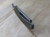 J Wiss & Sons vintage razor (VR11)