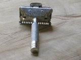 Ever ready 1912 British made single edge razor (V289)