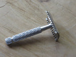 Minora open comb (V362)