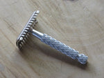 Minora open comb (V362)
