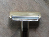 Twin blade safety razor DE33