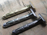 Twin blade safety razor DE33