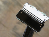 Twin blade safety razor DE33
