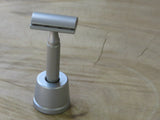 Rockwell razor stand