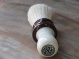 Arno brush in faux ivory