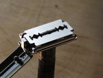 Adjustable safety razor. DE27