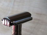Adjustable safety razor. DE27