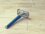 British made Gillette Slim twist (Knack) V3 1975 (V395)