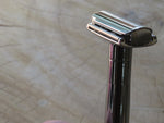 Adjustable safety razor. DE29