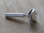 Ever ready 1912 British made single edge razor (V343)