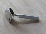 Ever ready 1912 British made single edge razor (V343)