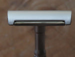 Pearl K2 3-piece dual handle safety razor.