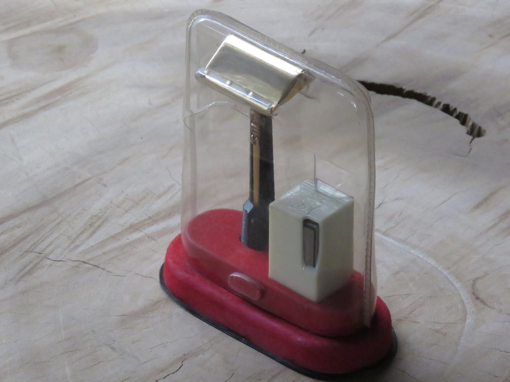 Double Edge Razor Display Gem Push button single edge razor display set (V276) – Bundubeard