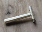 Good humor open comb 2-piece razor 1932-1936 (V155)