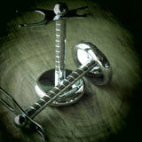 All metal stand in spiralled chrome - Bundubeard