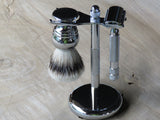 Unmarked metal razor and brush stand - Bundubeard